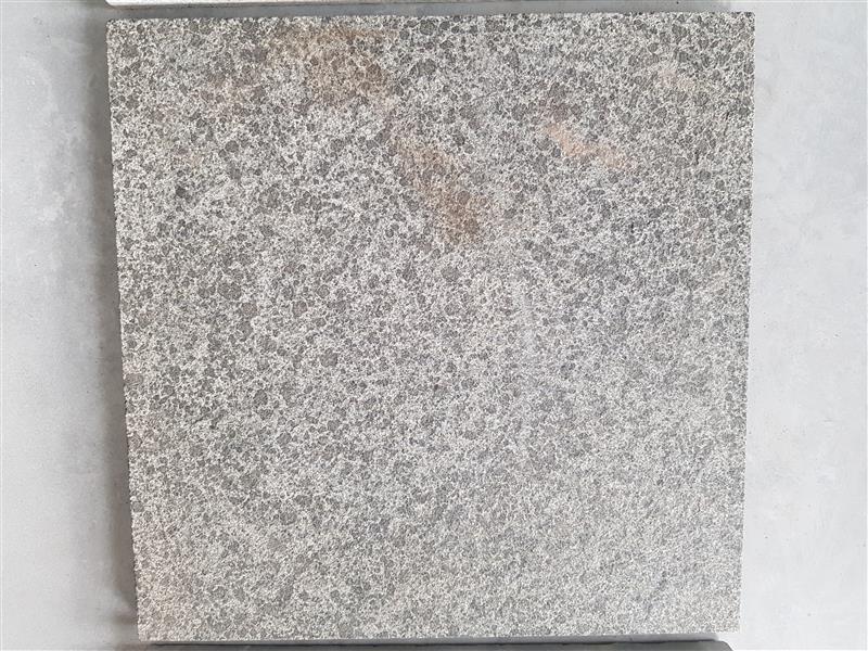 GRANIET 60 X 60 cm.  -  BASALT